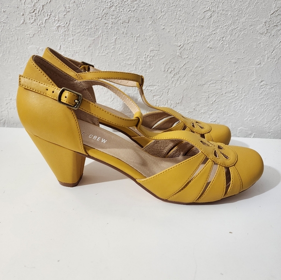 Chelsea Crew Memories Vintage Style T-Strap Heels Mustard Yellow Women's Size 10 - Picture 3 of 6